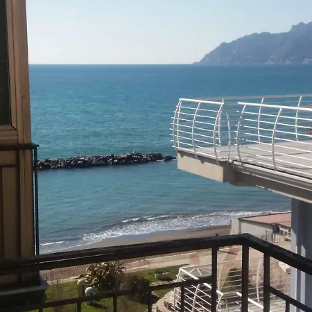 ベッド・アンド・ブレックファスト Sul Mare サレルノ